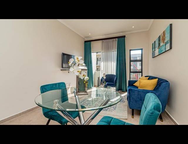 2 BEDROOM APARTMENT FOR SALE IN RASLOUW